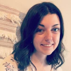 Meet your Posher, Caitlin